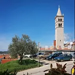 Arena Апартаменты *