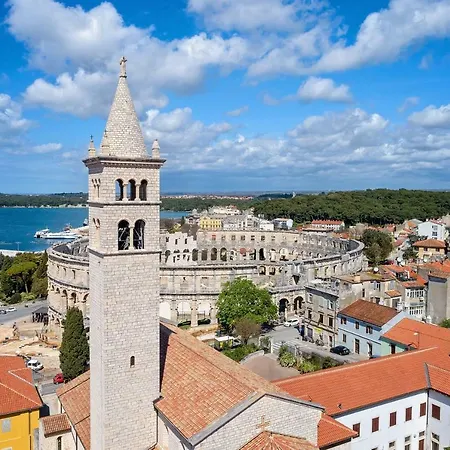 Apartamento Arena Pula